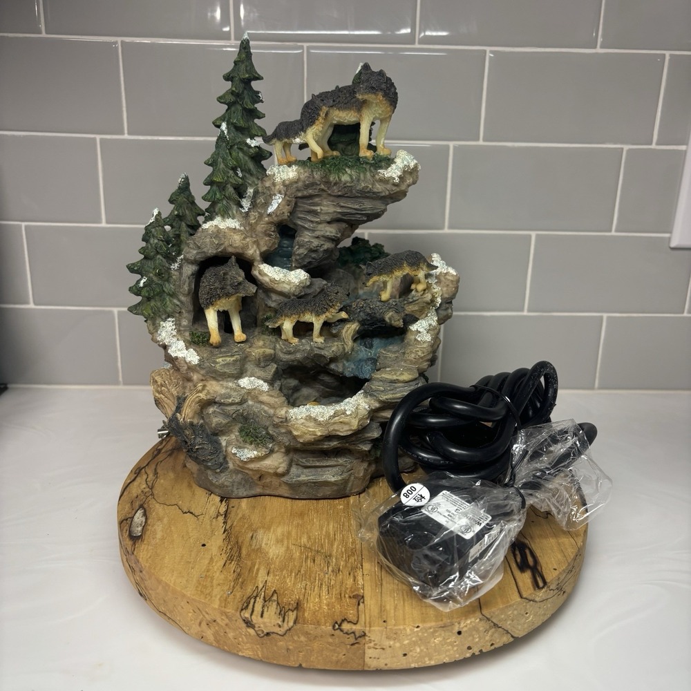 Rare Vintage Classic Treasures Musical Wolf Pack Water Fountain Tested Works NEW